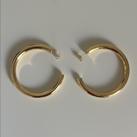 NWT Gold Hoop Earrings Chunky and Large - Picture 2 of 2